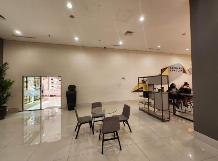 Pakuwonmall Tanglin By Host Surabaya