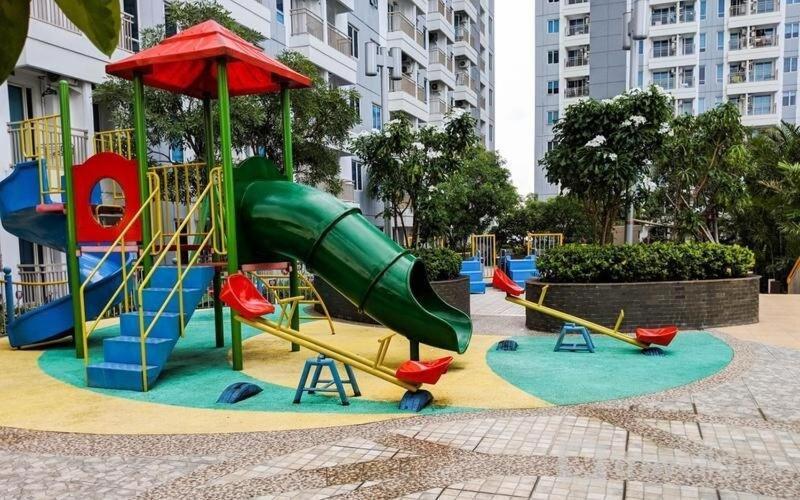 Pakuwonmall Tanglin By Host